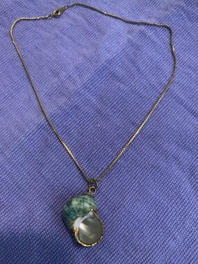 Vintage Green & Gold Shell Pendant Necklace